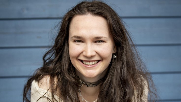 Zoë Më ESC