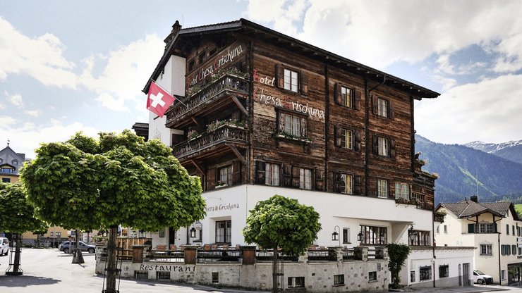 Chesa Grischuna exterior 1.jpeg