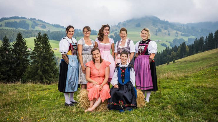 Bildarchiv_Sendungen_und_Magazine/SRF_bi_de_Lüt/Landfrauenküche/20250817_LFK_Gruppenbild