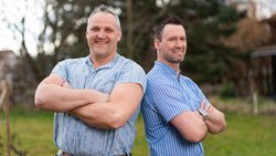 Stehen für Swiss 1 vor der Kamera: Nöldi Forrer und Kilian Wenger.