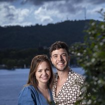 Sind als Paar und Eltern ­angekommen: Luca Hänni und Frau Christina.