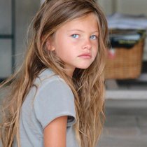 Als «schönstes Mädchen der Welt» wurde Thylane Blondeau einst bekannt. Bis heute steht sie als Model vor der ­Kamera.