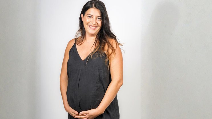 Auch als Mama will die Musikerin und Schauspielerin Viola von Scarpatetti zur Hälfte in Frankreich und in der Schweiz ­leben.