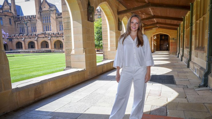 Ingrid Alexandra bei einem Fototermin auf dem Campus der Uni in Sydney