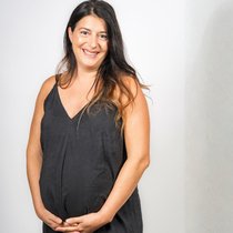 Auch als Mama will die Musikerin und Schauspielerin Viola von Scarpatetti zur Hälfte in Frankreich und in der Schweiz ­leben.