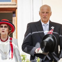 Die Stimmung bei Königin Sonja und König Harald V. ist trotz Thronjubiläum ernst. Auf sie warten ­herausfordernde Monate.