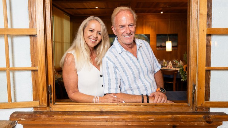 Der Calimeros-Sänger Roland Eberhart hat seiner Partnerin Sandra Eichenberger den Schlager näher­gebracht.