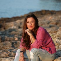 In ihrem Leben sei ­gerade alles stimmig, sagt Daniela Alfinito. Am 6. August gibt die Sängerin in der Schweiz ein Konzert.