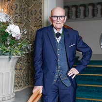 Angepasste Morgenroutine: Seit ein paar Monaten geniesst Sepp Trütsch seine Tasse Kaffee ab und an im «Waldstätterhof» in Brunnen SZ.