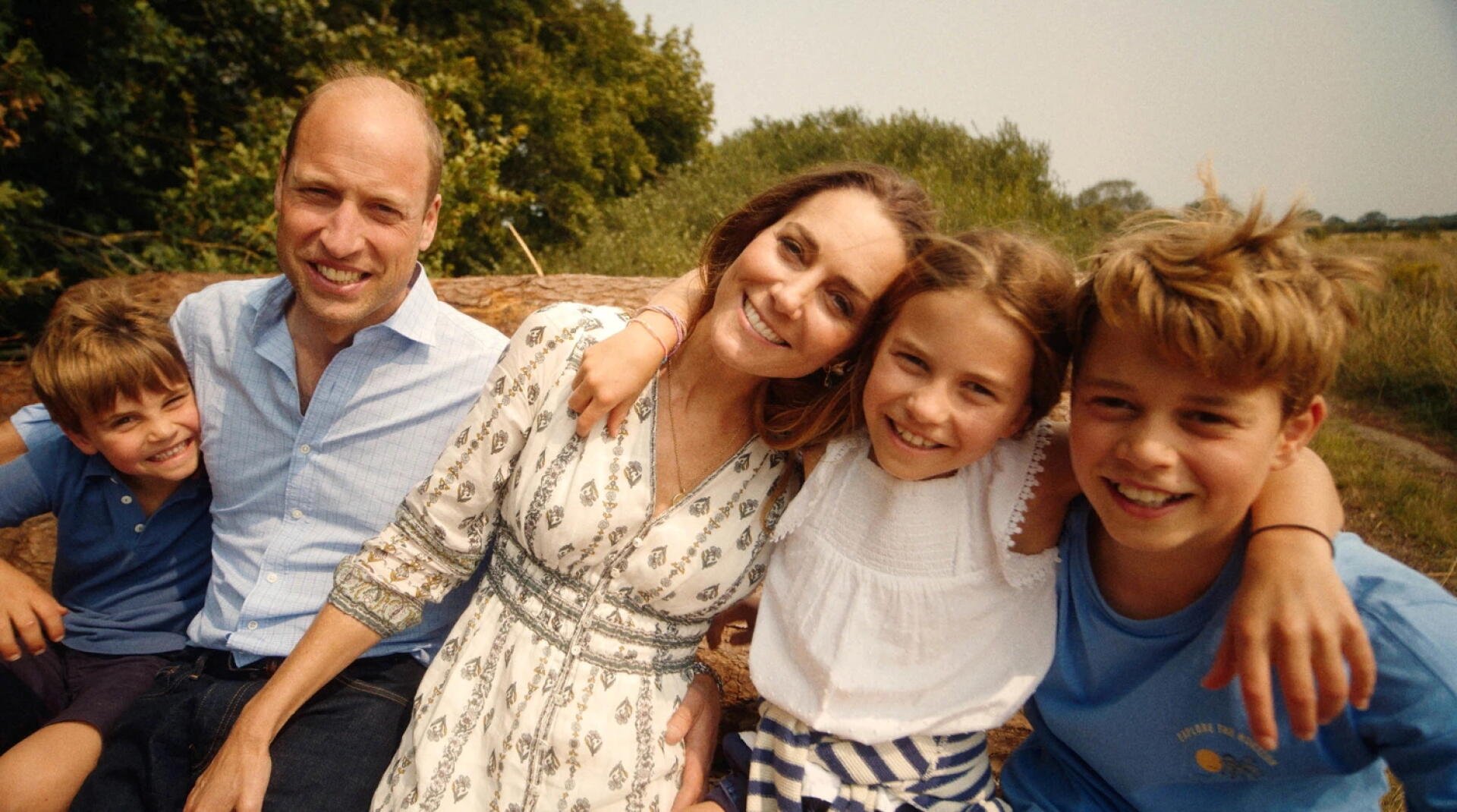 royal-family-william-kate-george-charlotte-louis-mc-241003-f4c294.jpeg