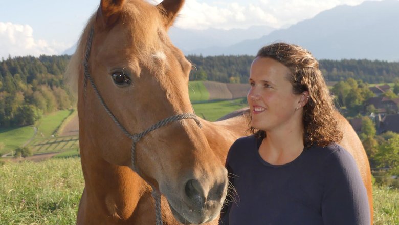 Ein Herz und eine Seele: Jasmin Gäumann und Isis auf dem Aussichtspunkt Rüteli.