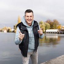 Glücklich: Seit drei Jahren wohnt der Tiroler in der Zentralschweiz und ist oft am Zugersee.
