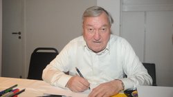 Kantig, willensstark, temperamentvoll, wage­mutig und ­fantastisch: Erich von Däniken hat die Welt ein bisschen gwundriger gemacht.