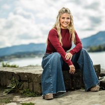 2025 war Beatrice Egli beruflich viel unterwegs – doch jetzt kann sie am Zürichsee neue Energie tanken.