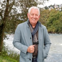 Bis am 5. März ist Röbi Koller mit seiner Bühnenshow «Zugabe I – Ein Abend mit Überraschungen» zu erleben.