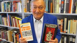 Genauso fantastisch wie faszinierend: Erich von Däniken und wie er die Welt sieht. Hier mit seinen absoluten Buch-Bestsellern.