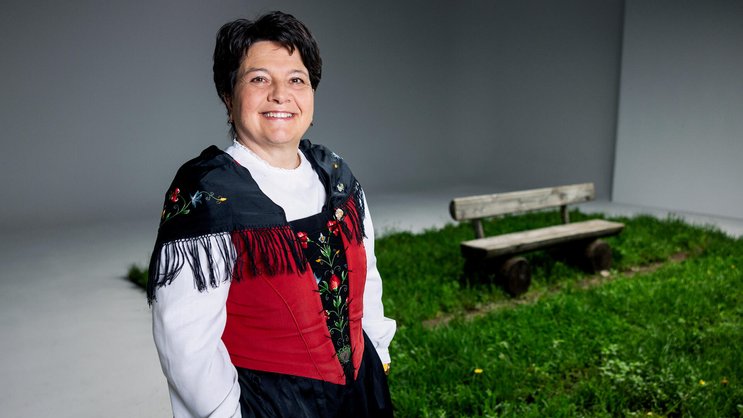 Als Präsidentin des Eidgenössischen Jodlerverbands vertritt Karin ­Niederberger-Schwitter die drei Sparten Jodeln, Alphornblasen und Fahnenschwingen.