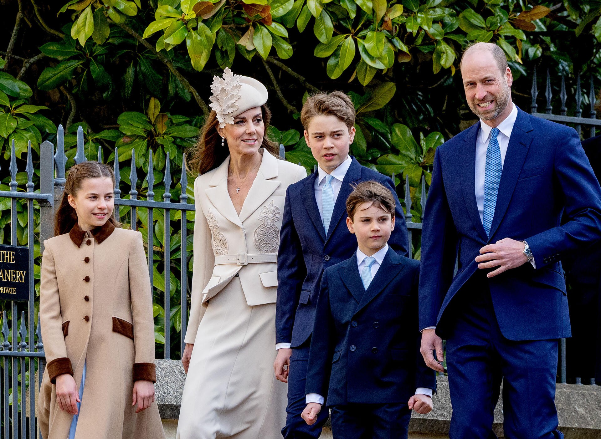 Royals feiern Ostern in Windsor: Prinz William und Prinzessin Kate zeigen sich mit George, Charlotte und Louis beim Gottesdienst - Teil 2