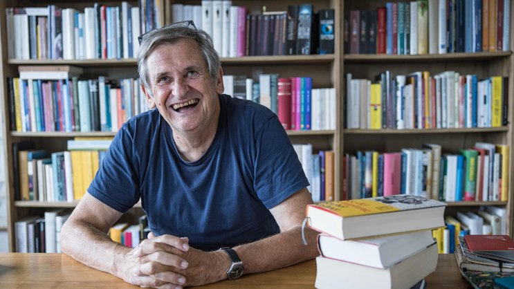 Bester Hauptdarsteller? Der im Aargau lebende Schauspieler Max ­Rüdlinger kann kaum glauben, dass er als solcher kürzlich in ­Monaco ausgezeichnet wurde.