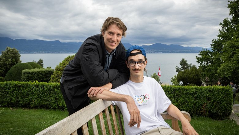 «Wow! Jetzt bist du an diesem besonderen Ort verewigt», sagt ­Arsène Nef, der mit Bruder Tanguy (l.) das Olympische Museum in Lausanne besucht.