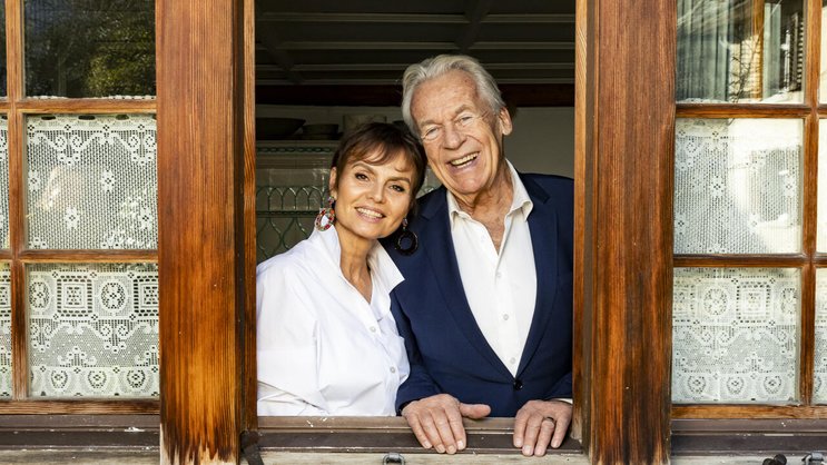 Pepe und ­Christine ­Lienhard leben in einem traumhaften Riegelhaus.